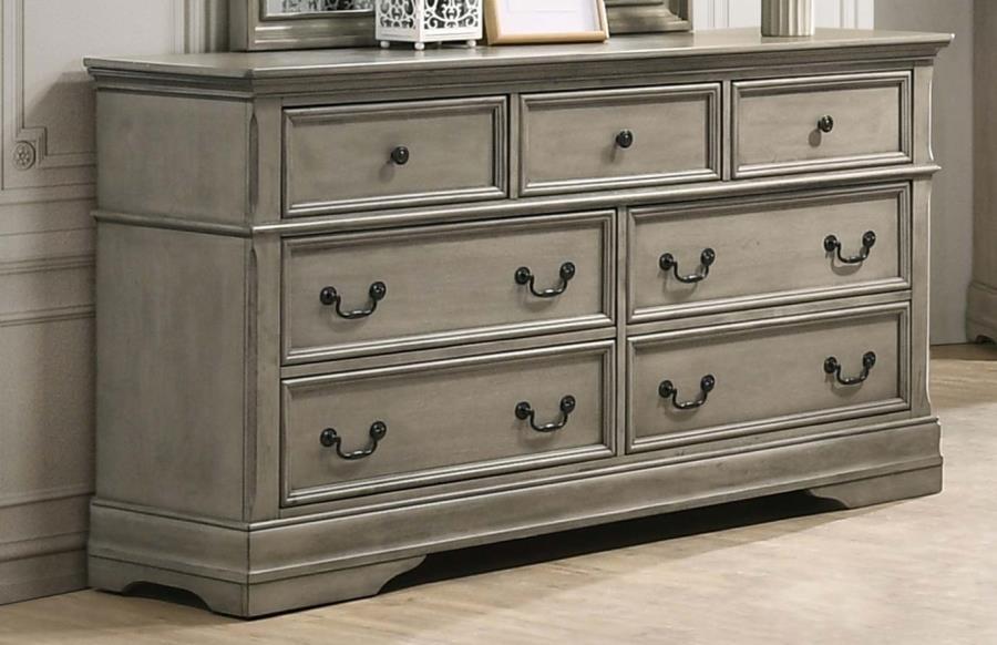 Manchester - 7-Drawer Dresser - Wheat