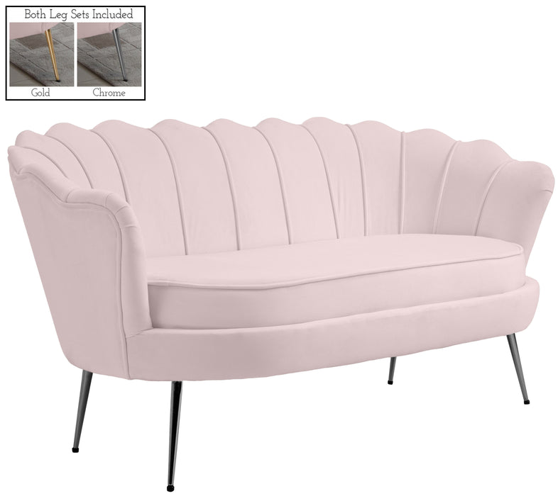 Gardenia - Loveseat